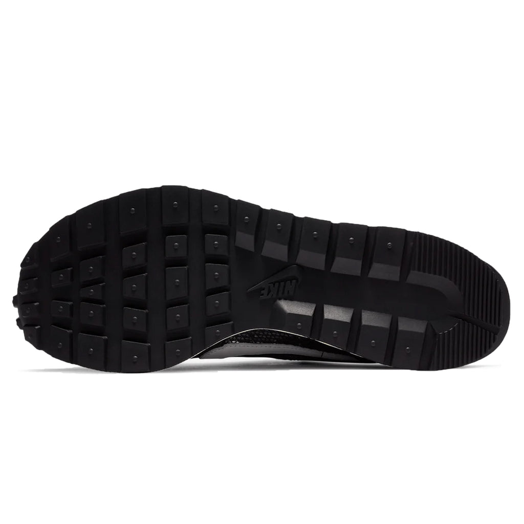 Nike x Sacai Vaporwaffle Black White Sneakers